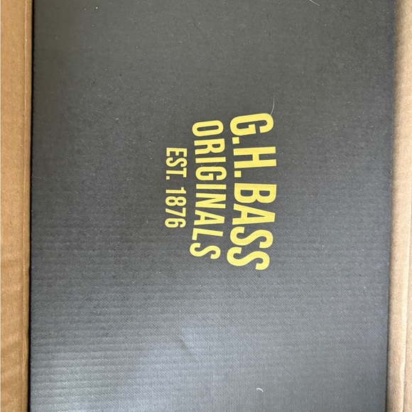 G.H. Bass & Co. Textured Black Leather Loafers size 8.5 women’s - Picture 5 of 5